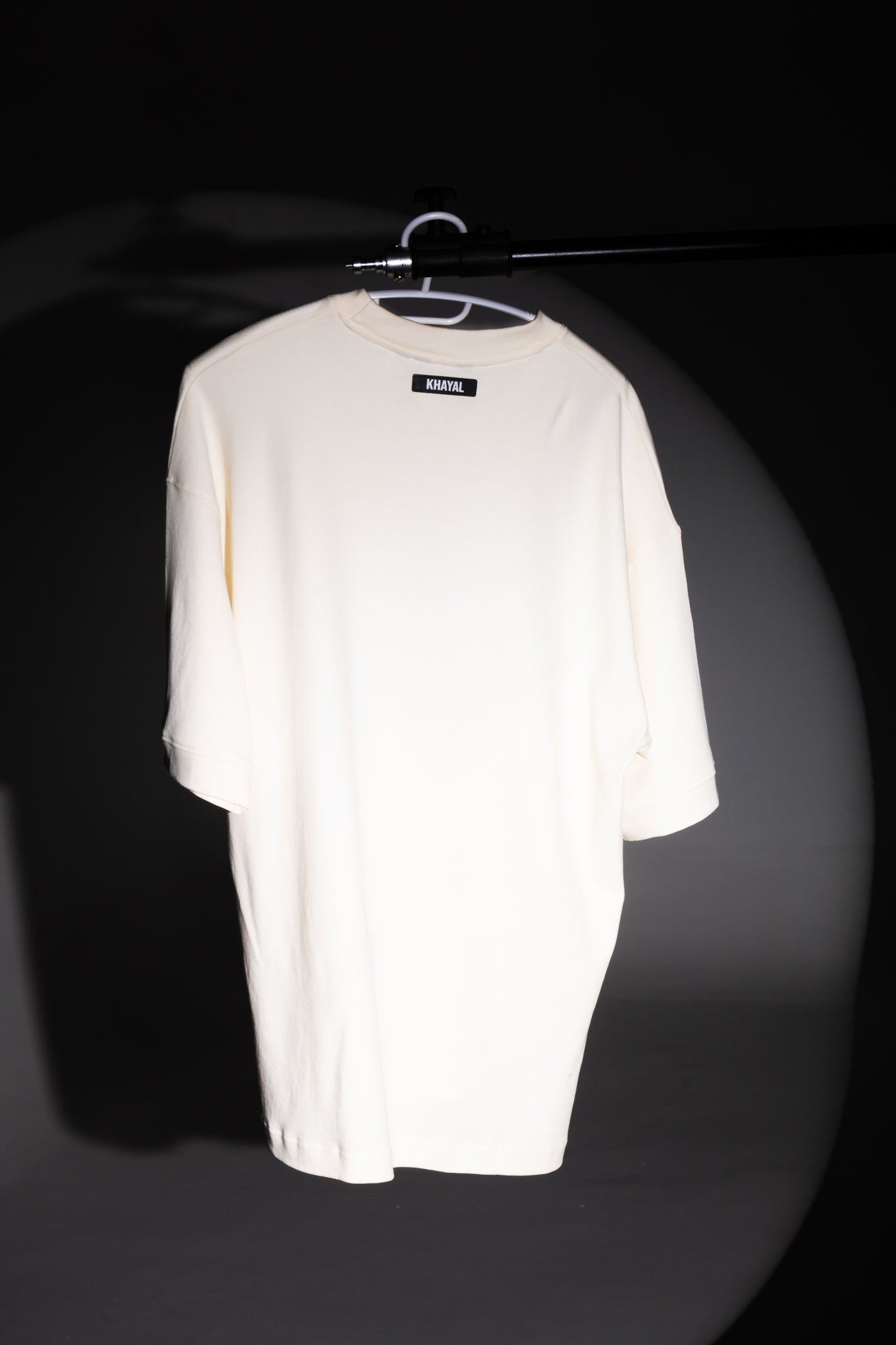 Off-White Solid T-shirt